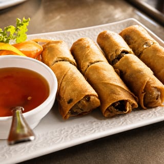 Po-Pia-Tod: Fried Spring Rolls (V)